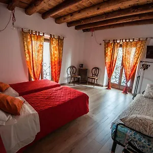 Santa Lucia Bed and breakfast
